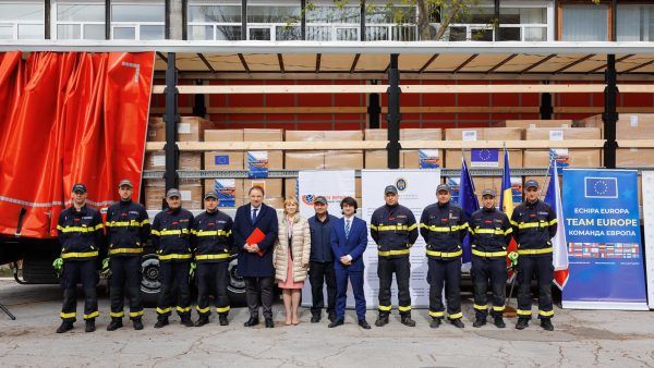 Чехия пожертвовала Молдове маски, перчатки и защитные костюмы на 600 тыс. евро.