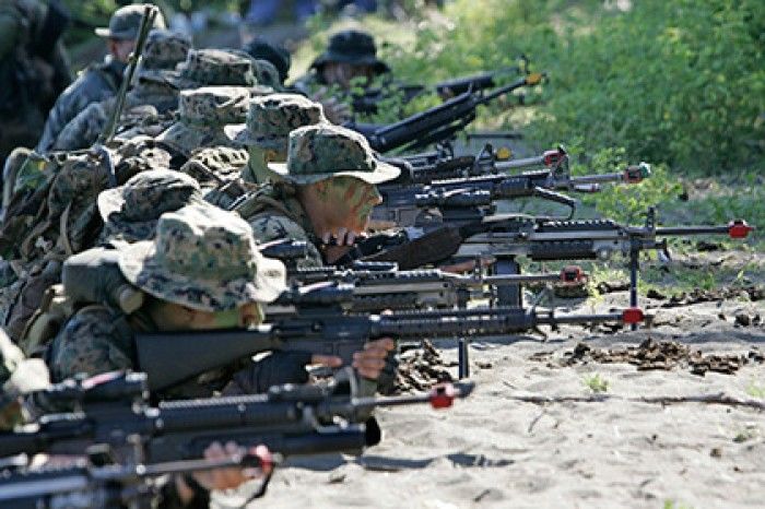 Военную базу переоборудуют в гигантский огород из-за коронавируса.