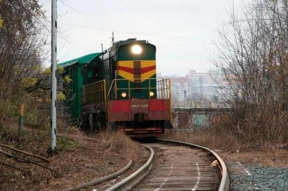 Поезд «Москва- Кишинев» сбил женщину-полицейского в Подмосковье.