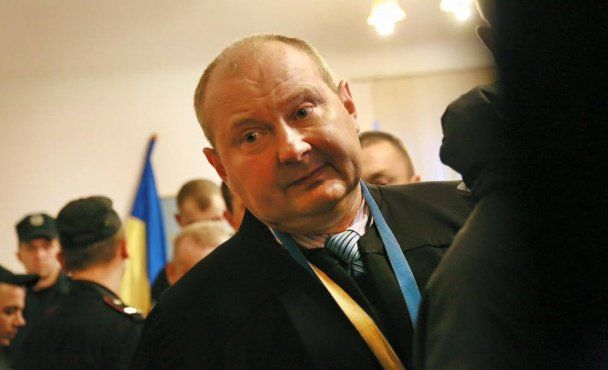 25 апреля молдавская инстанция выписала ордер на домашний арест Чауса.
