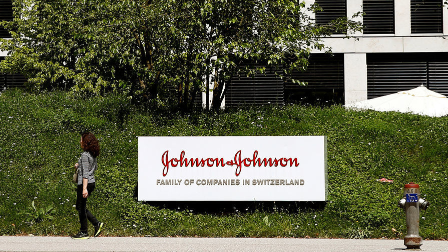 Johnson &amp; Johnson выплатит $8 миллиардов мужчине, у которого выросла грудь.