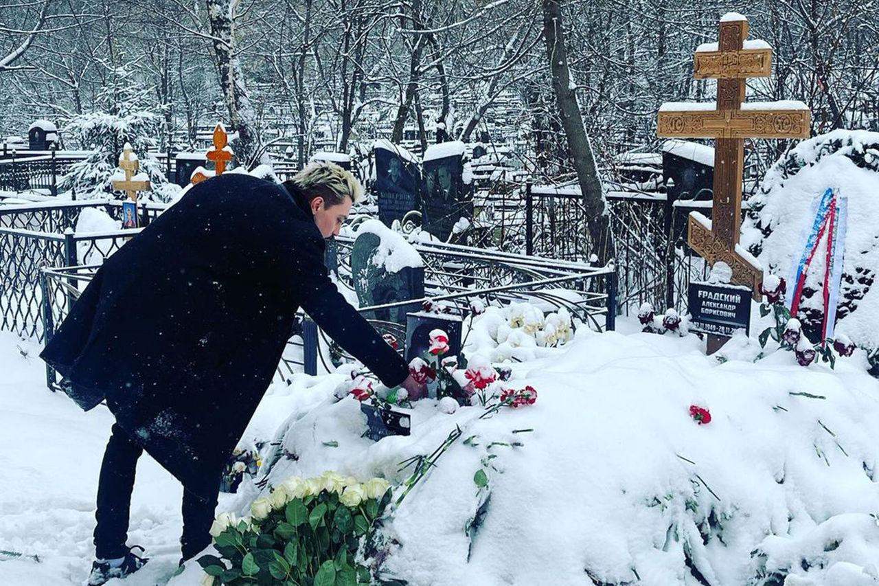 Билан, не пришедший на похороны Градского, посетил могилу артиста.