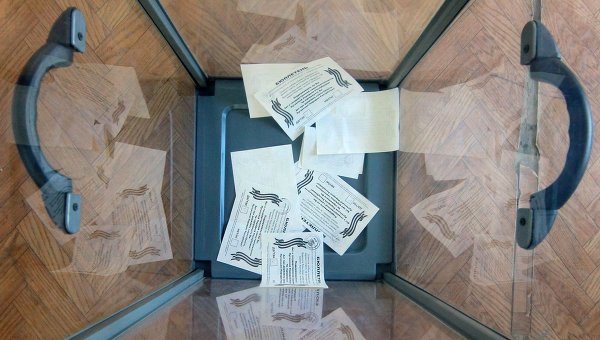 Организаторы референдума успели спрятать документацию о проведении народного волеизъявления, таким образом результаты голосования можно будет подвести.