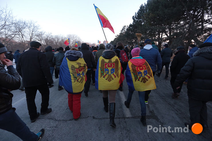 Дальнейшее развитие ситуации аналитики видят по разному, выстраивая различные сценарии.  Фото: point.md