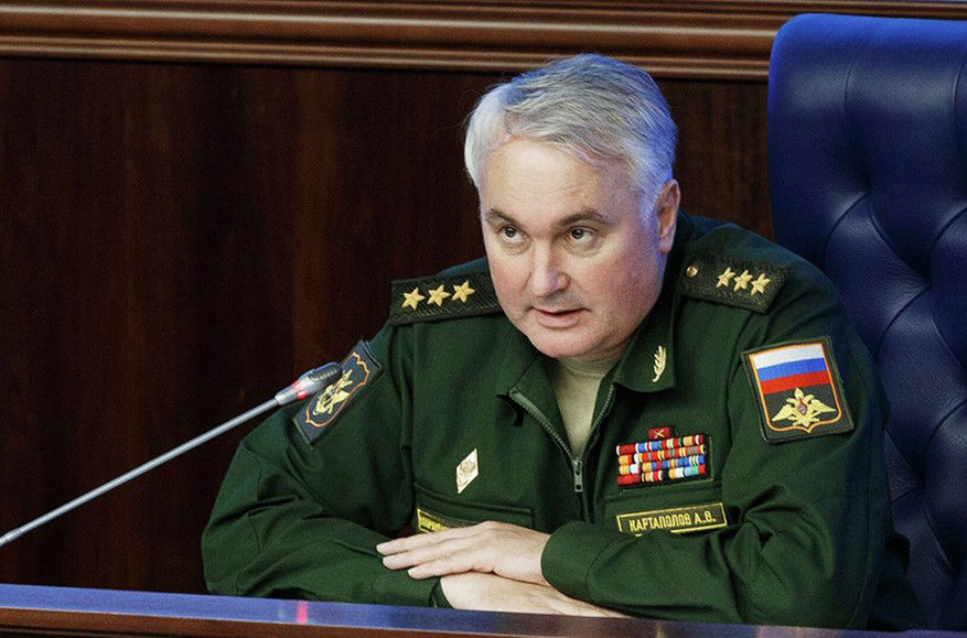 В РФ предлагают отменить возрастной предел для первого военного контракта.