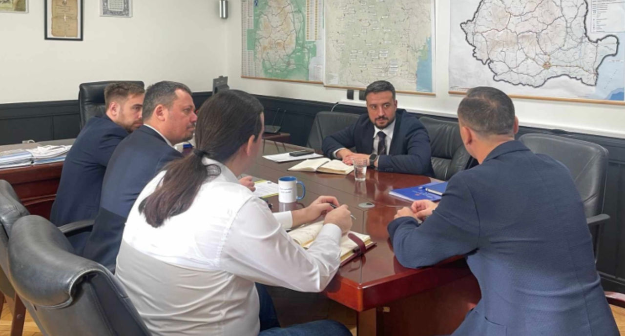 Infrastructura de transport între Moldova și România, discutată la București.