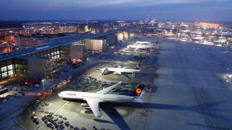 O companie aeriană oferă zboruri gratuite spre Grecia. Foto: greeceairwaysva.com