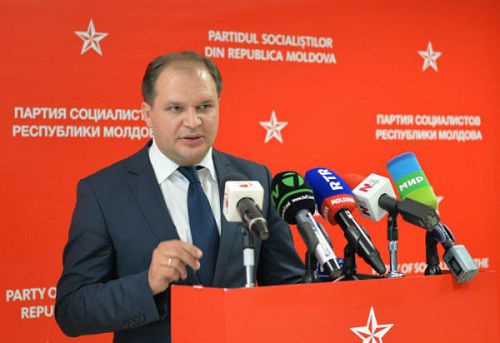 Председатель фракции Партии социалистов в МСК Ион Чебан.