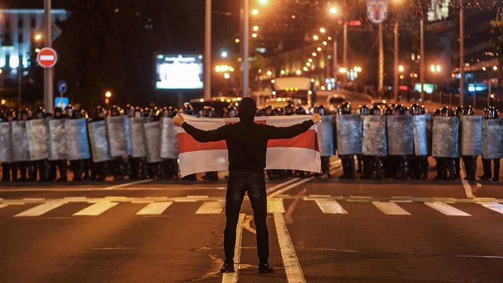 За несколько дней протестов были задержаны более двух тысяч человек.