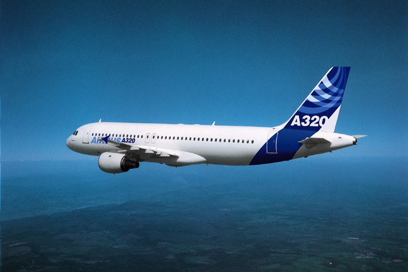 Incidentul s-a produs la o distanţă de aproximativ 32 de kilometri faţă de aeroportul Heathrow din Londra.