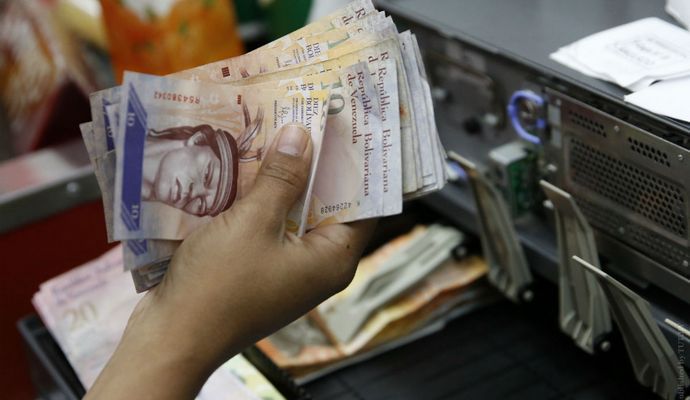В 2016 году инфляция в Венесуэле может достигнуть 720%.