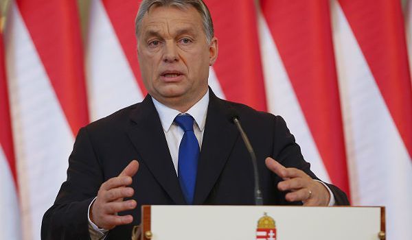 Премьер Венгрии якобы предлагал Польше «разделить Украину».