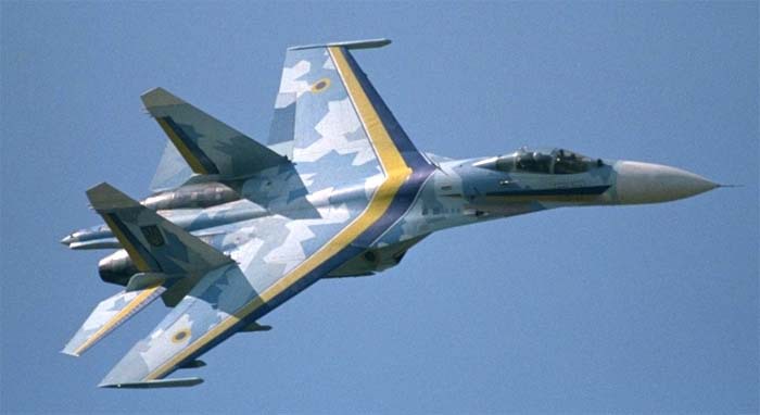 В результате обстрела несколько пуль попали в самолет.  Фото: vkpb.net.ua
