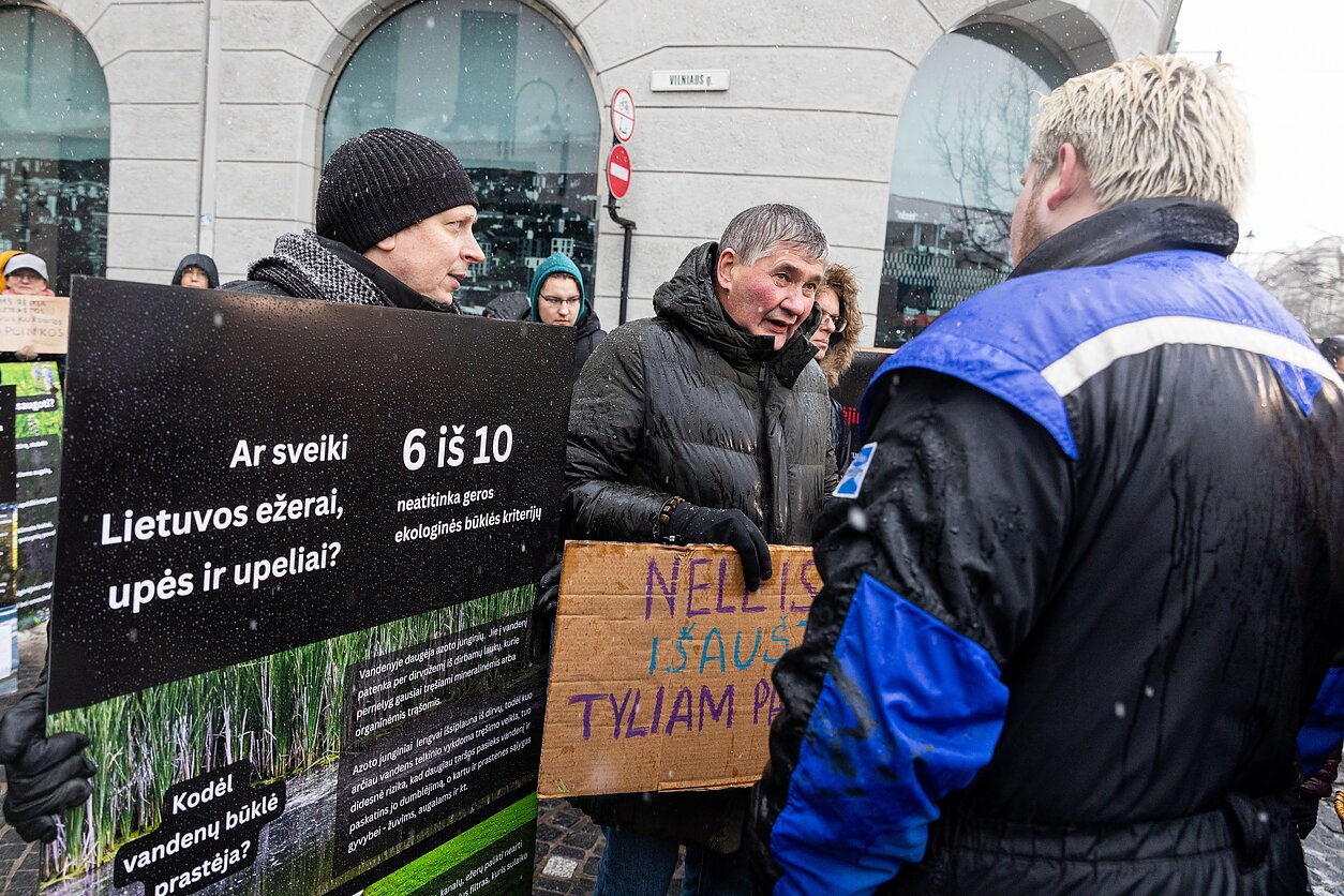 В Вильнюсе экологи организовали контрпротест против митинга фермеров.