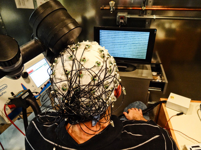 Senzorul, dezvoltat de agenţia americană DARPA, va putea fi folosit şi la tratarea demenţei senile şi a bolii Alzheimer.