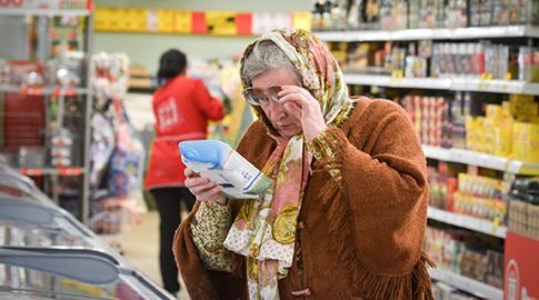 Эксперт: Вслед за повышением цен на топливо подорожают и другие продукты.