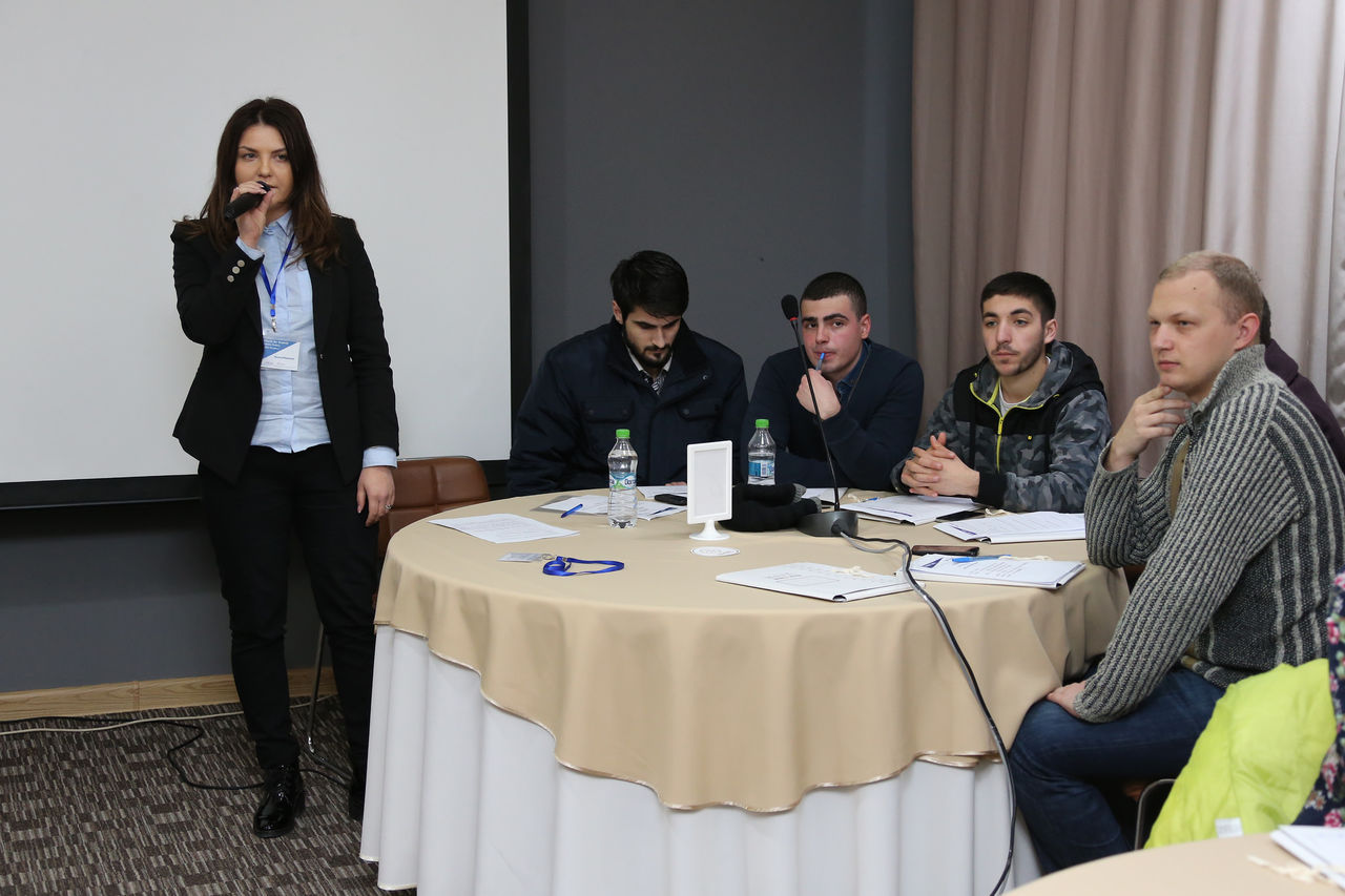 «Наша Партия» открыла новую дискуссионную площадку для молодежи.