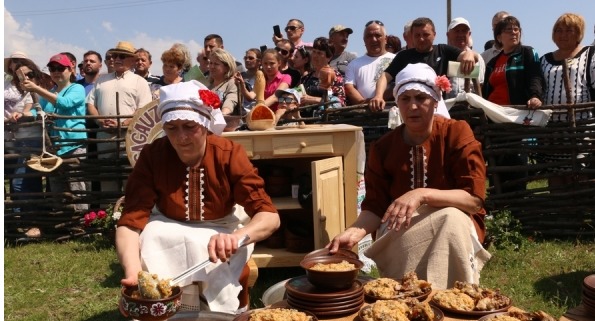 В Чадыр-Лунге отмечают гагаузский праздник «Хедерлез».