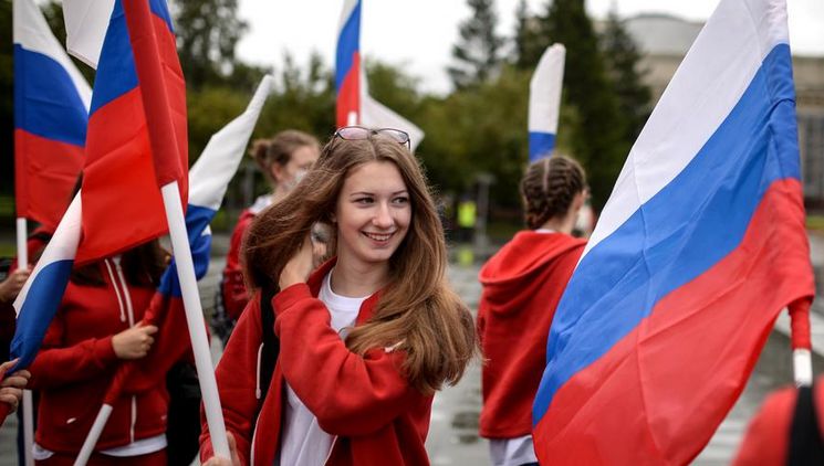 Праздник российского триколора был учреждён в 1994 году.