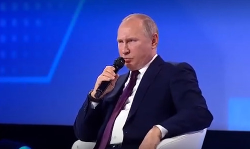 Путин спародировал Ельцина.