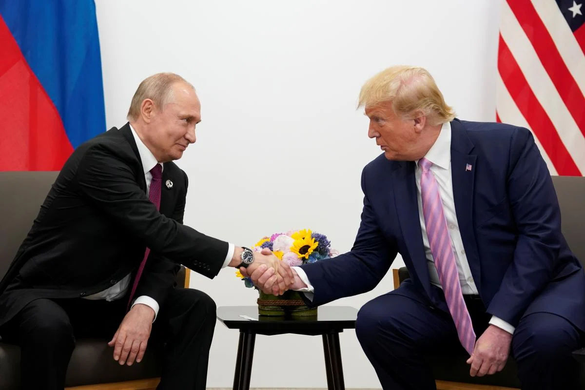 Politico: Трамп планирует переговоры с Путиным о территориях Украины.