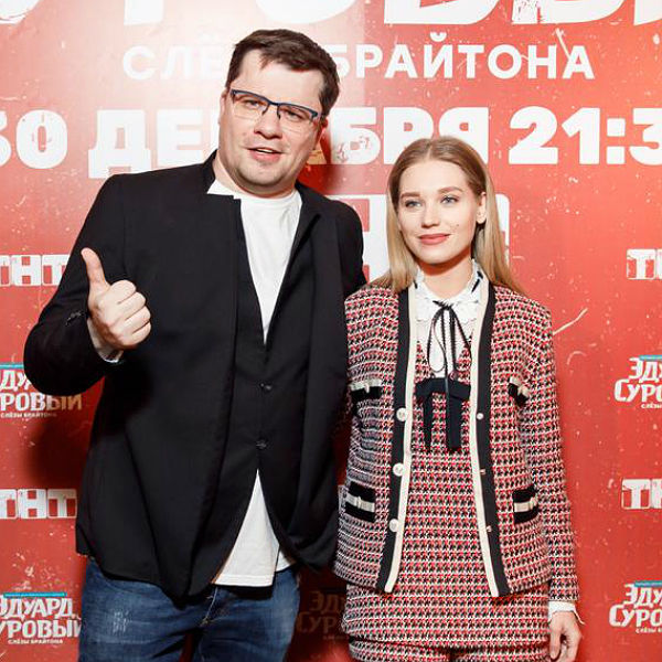 Продюсер Олеся Сазыкина, которая работала с юмористом Гариком Харламовым с 2003 года.