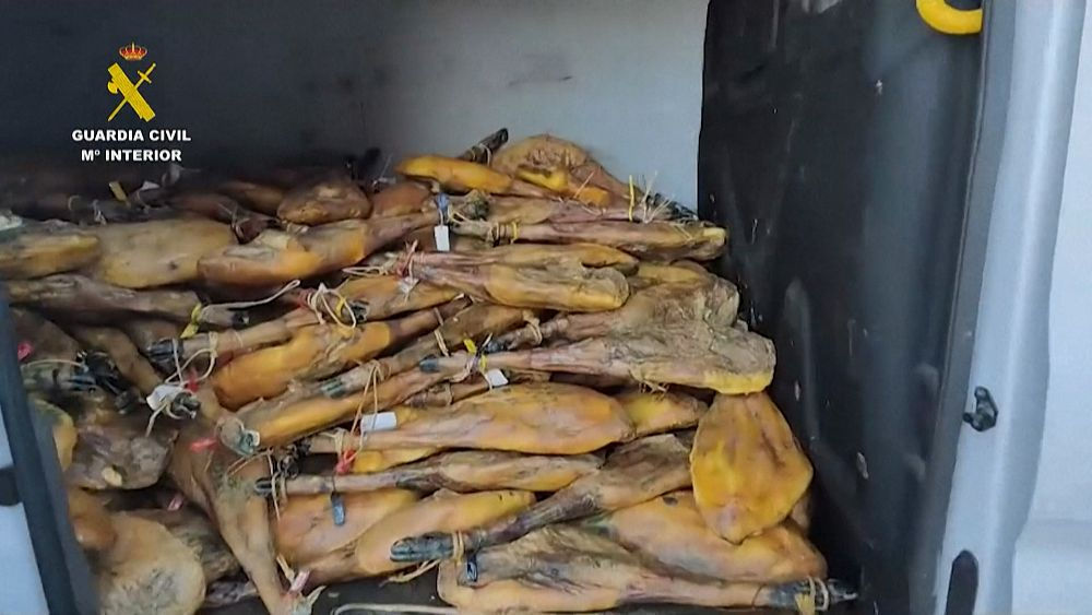 В Испании раскрыли кражу иберийского хамона на 200 тысяч евро.