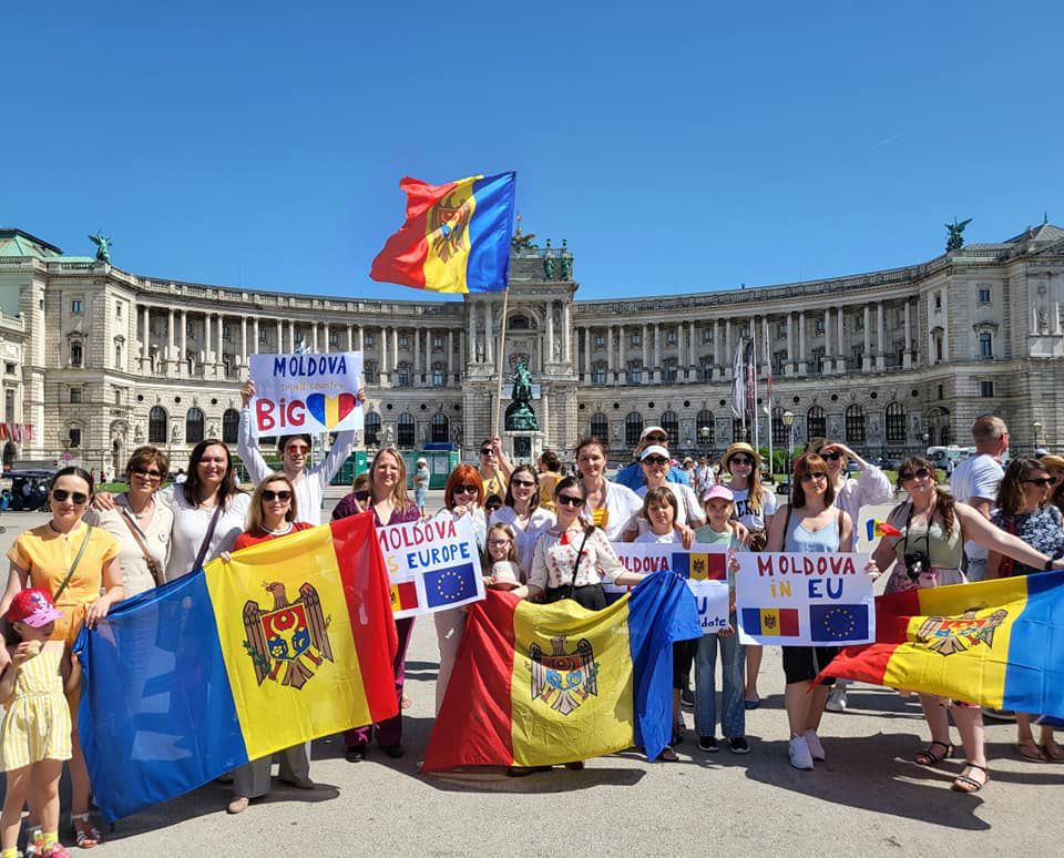 В Вене проходит акция в поддержку предоставления РМ статуса кандидата в ЕС.