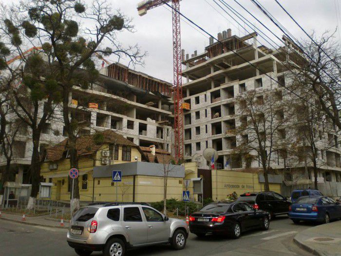 Fără clădiri mai înalte de 12 metri, iar parcările la 12 metri distanță de clădirile istorice. Foto: facebook.com / Maxim Pulber