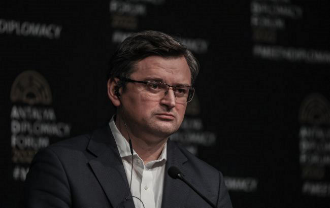 Кулеба: Призываем миссию суда в Гааге приехать в Бучу для сбора доказательств