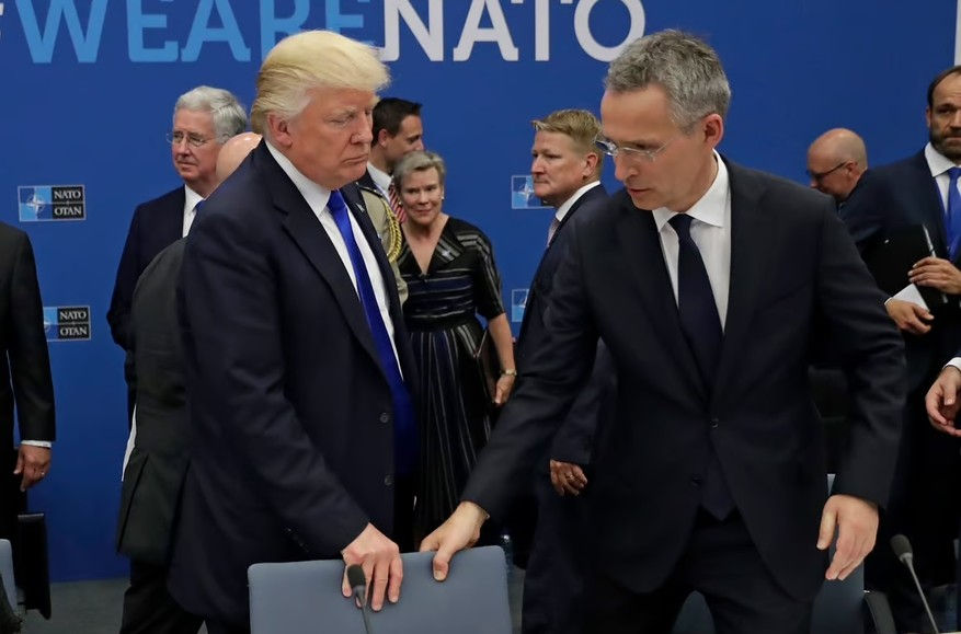 NYT: Власти стран ЕС опасаются, что при победе Трамп выведет США из НАТО.