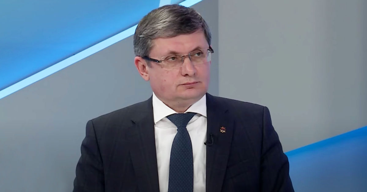 Гросу: Это моя инициатива проводить пленарные заседания раз в две недели .