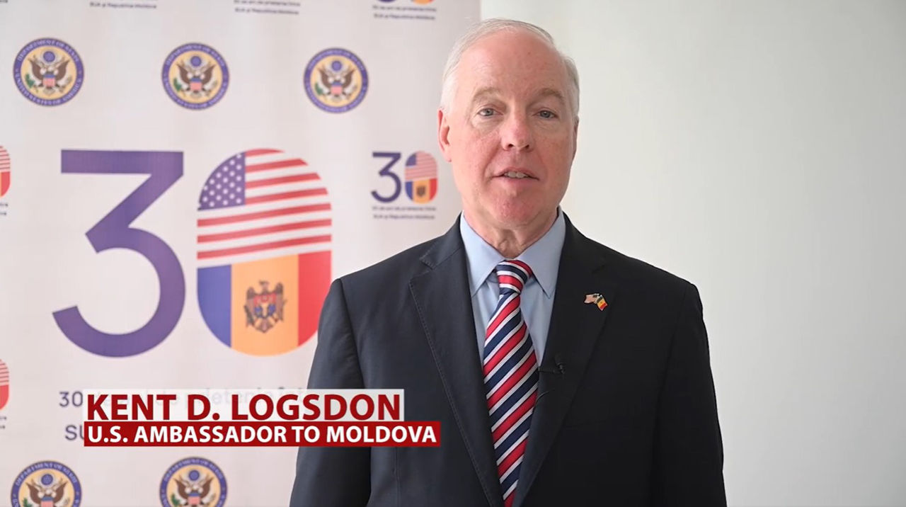 Посол США по случаю Дня независимости: Молдова — маленькая страна с большим сердцем.
