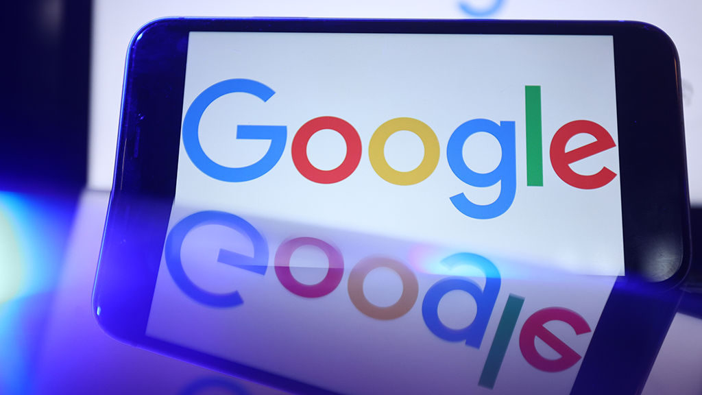 ЕС начал расследование против Google из-за обучения ИИ на онлайн-контенте.