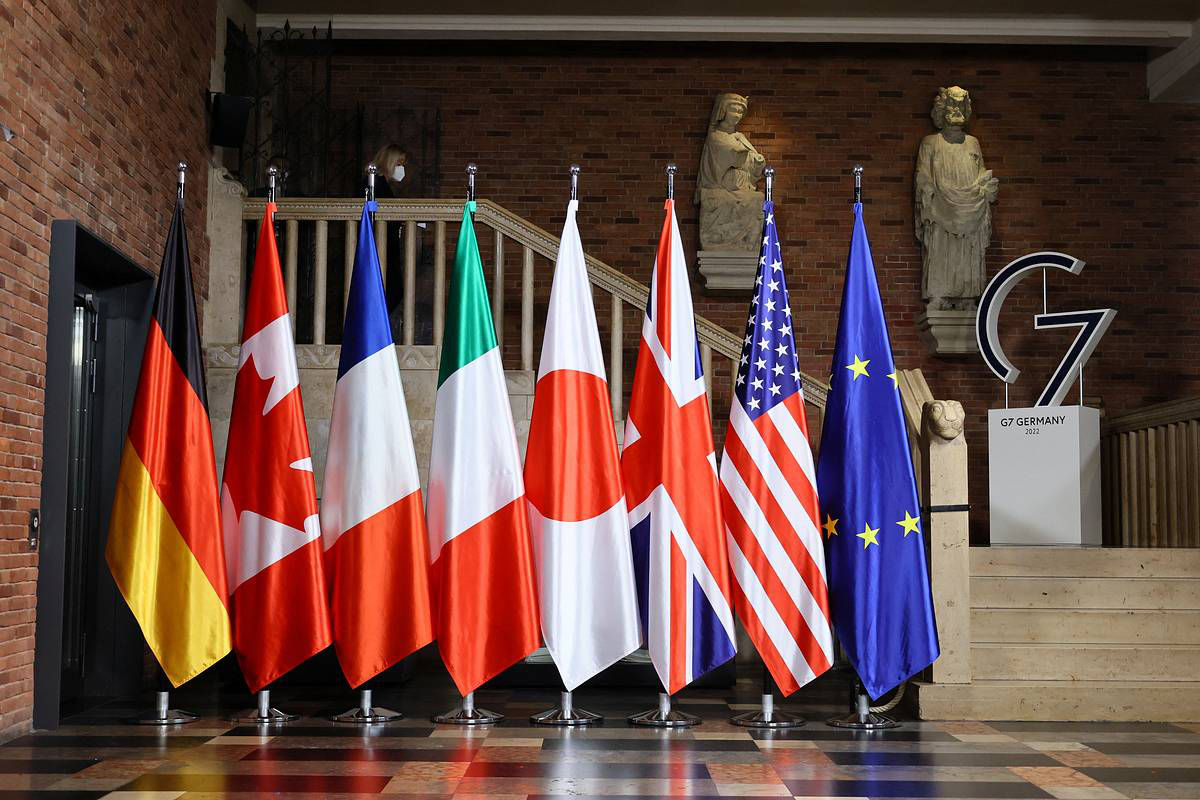 G7 заявил о готовности выделить Украине $32 миллиарда в 2023 году.