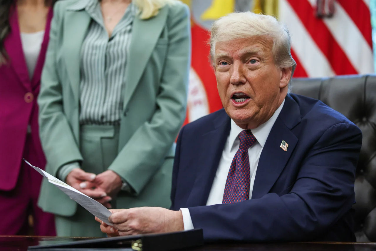 Trump intenționează să recunoască mișcarea Antifa ca organizație teroristă.