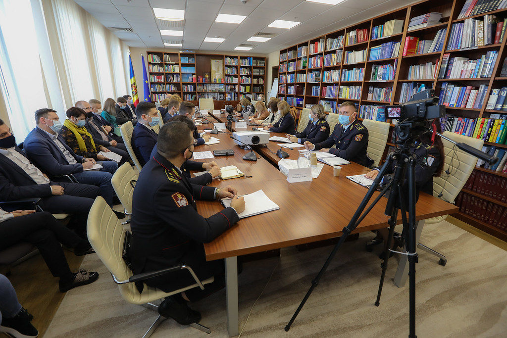 Комиссия провела слушания о соблюдении прав детей в пенитенциарных учреждениях.