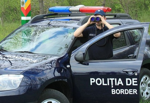 Conform datelor parvenite de la Direcţiile Regionale ale Poliţiei de Frontieră, în punctele de trecere, atât pe sensul de intrare, cât şi pe cel de ieşire din ţară, se atestă o creștere a fluxului de persoane şi mijloace de transport.