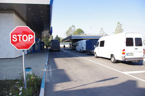 Сигареты были конфискованы, а мужчина оштрафован на 10 тысяч леев.