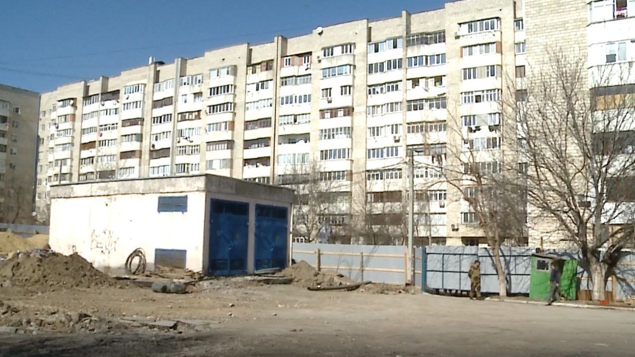 Жильцы дома на Буюканах протестуют против строительных работ.