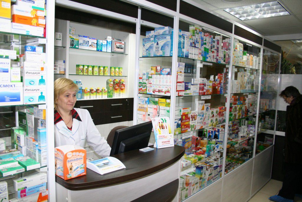 При реализации лекарств и другой фармацевтической продукции допускается применение торговой наценки.