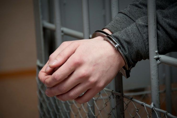 Четверо человек, задержанных по делу об отмывании денег и уклонении от уплаты налогов, были арестованы на 30 дней. Фото: rualimenty.ru.
