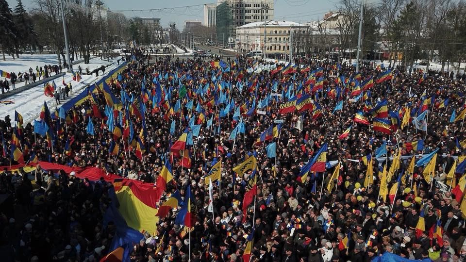 Astăzi se împlinesc o sută de ani de la unirea Basarabiei cu România. 