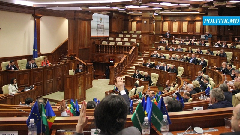 Deputaţii fracţiunii socialiştilor s-au adresat astăzi la Curtea Constituţională.