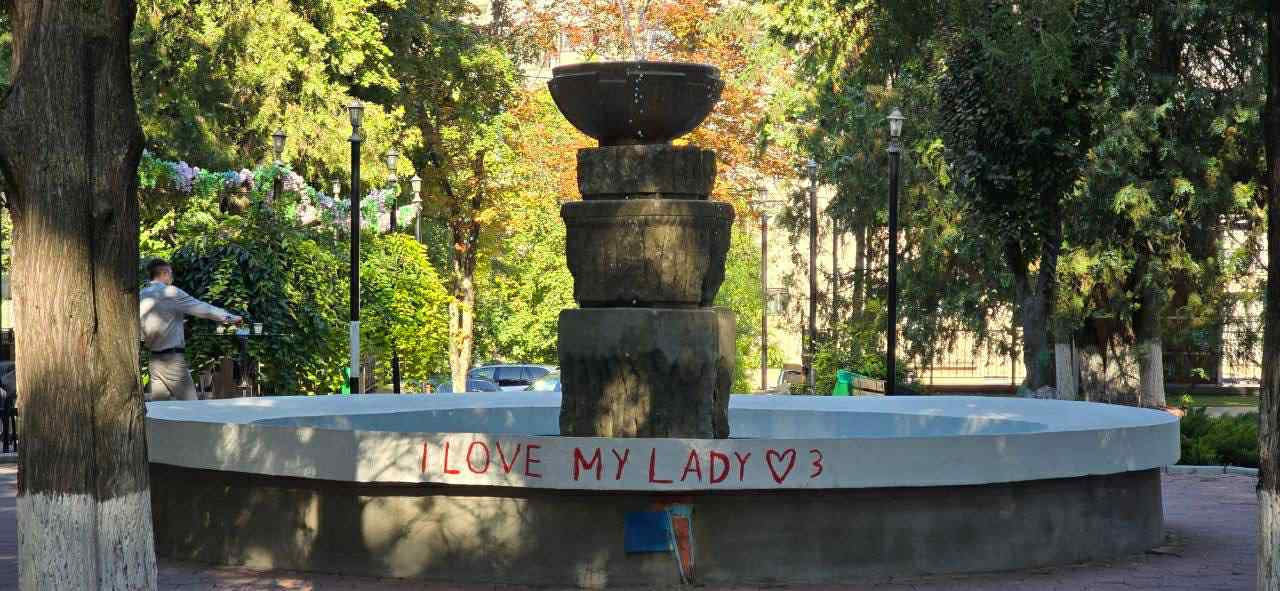 Acțiuni de vandalism la Orhei: Monumentele lui Lupu și Pușkin, dar și scuarul din Parcul Europei, profanate și distruse.