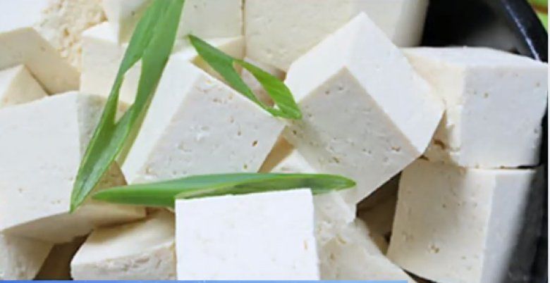 Brânza tofu, sursă excelentă de calciu și vitamina E