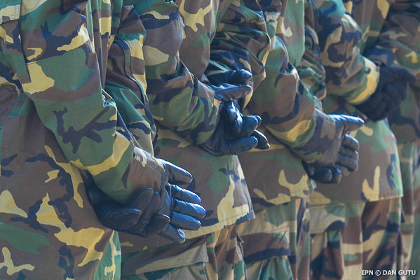 Al optulea contingent al Armatei Naţionale pleacă în Kosovo. 