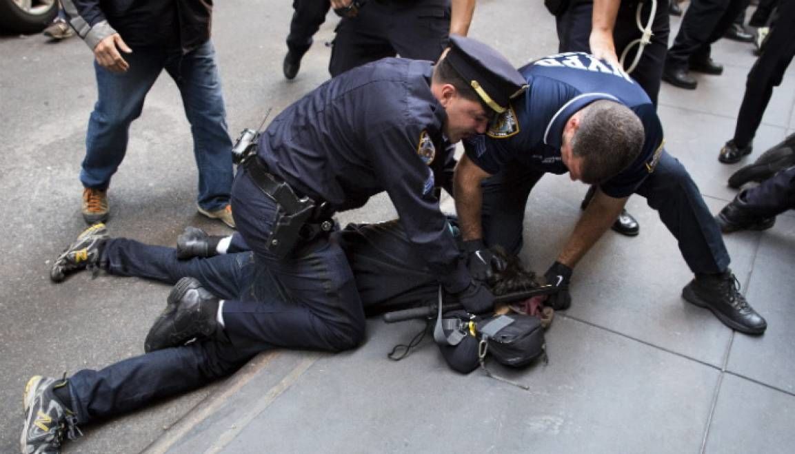 Racolau persoane între 20 și 50 de ani. Le promiteau salariu mare. Foto simbol:reporterNTV.ro