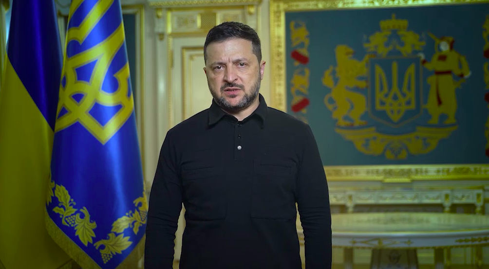 Зеленский: Небо над Россией становится полностью небезопасным.