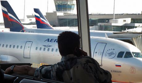 Vârful aripilor au avut de suferit în cazul coliziunii, însă pasagerii veniţi din Kaliningrad au fost în afara oricărui pericol.